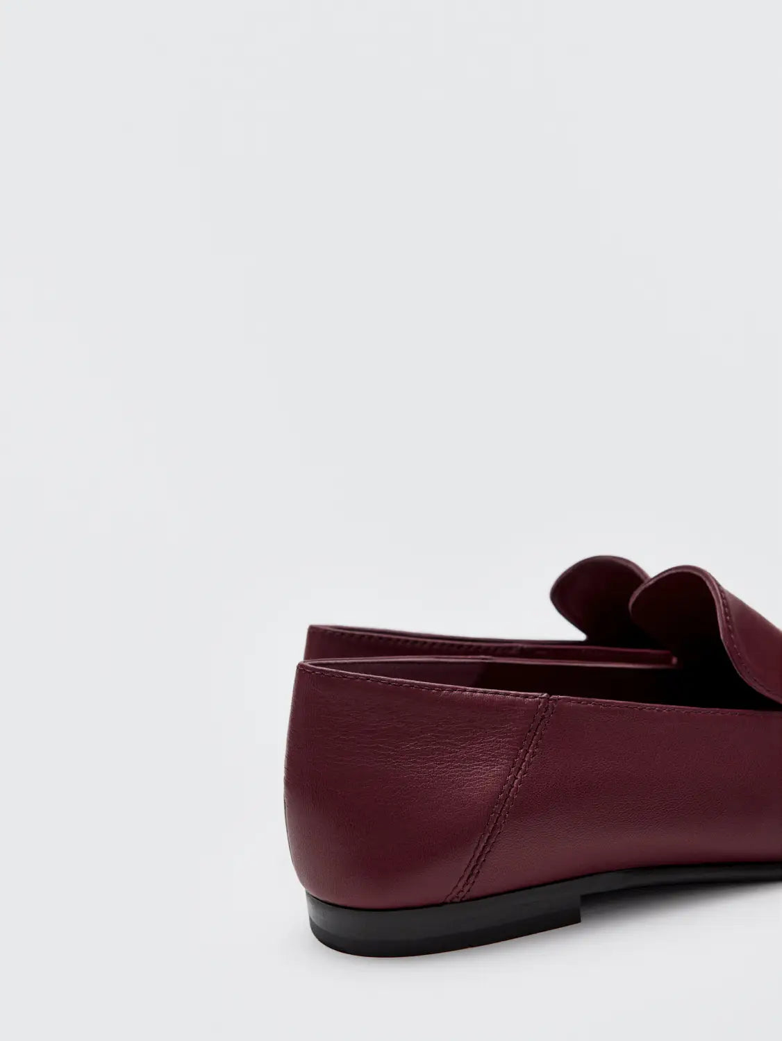 Beautiful Shoe’s High-quality Genuine Leather Flats Shoes Woman 2026 New Fashion Autumn Single Shoe Slip-on Beige Lazy