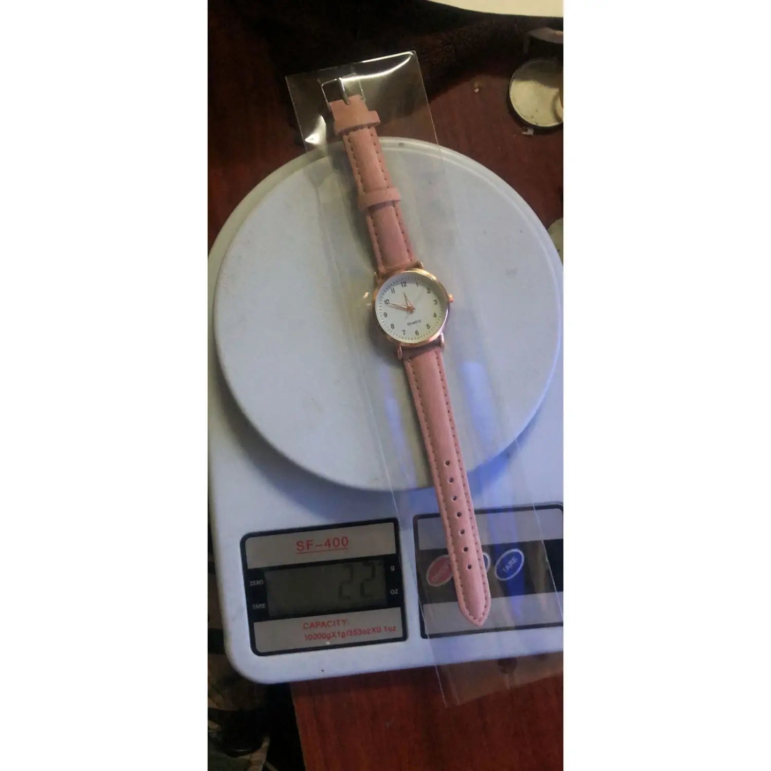 Montre Elegant Luminous Quartz Leather Watch for Women