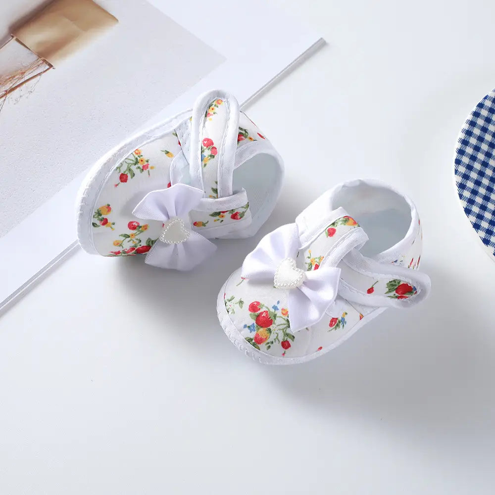 Beautiful Shoe’s Newborn Baby Boy Girls Shoes Spring Autumn Lovely Floral Embroidery Anti-Slip Sneaker Crib Shoes Soft