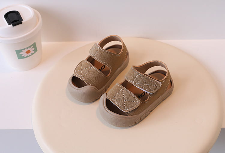 Beautiful Shoe’s Anti collision baby shoes simple women’s baby toe sandals walking shoes baby soft sole boys’ beach