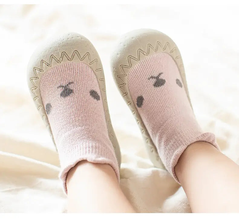 Beautiful Shoe’s Cute Baby Sock Shoes BeBe Soft Sole and Crib Shoes Rubber Non Slip Toddler First Step Walkers Outdoor