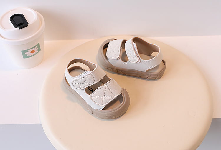 Beautiful Shoe’s Anti collision baby shoes simple women’s baby toe sandals walking shoes baby soft sole boys’ beach