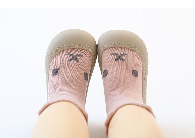 Beautiful Shoe’s Soft Rubber Sole Child Floor Sneaker Baby Socks Shoes Infant Cute Cartoon Kids Boy Shoes BeBe Booties