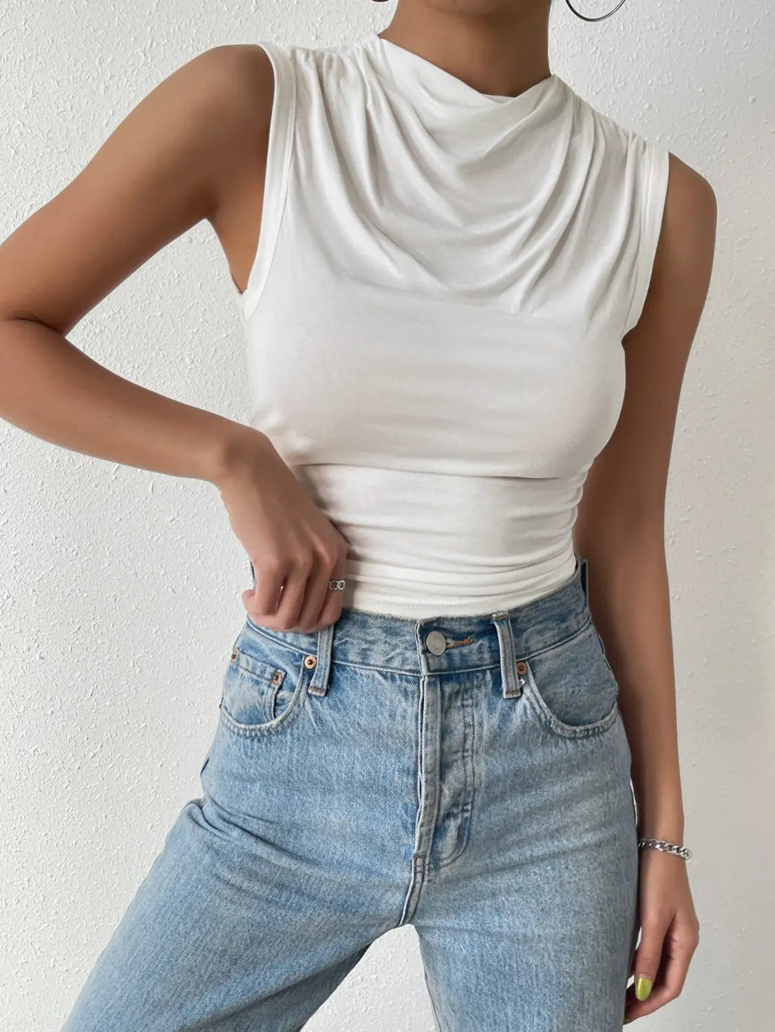 Women’s Casual Pleated Design Top Summer Fashion Street Style Solid Color Slim Half High Neck Sleeveless T-Shirt Top