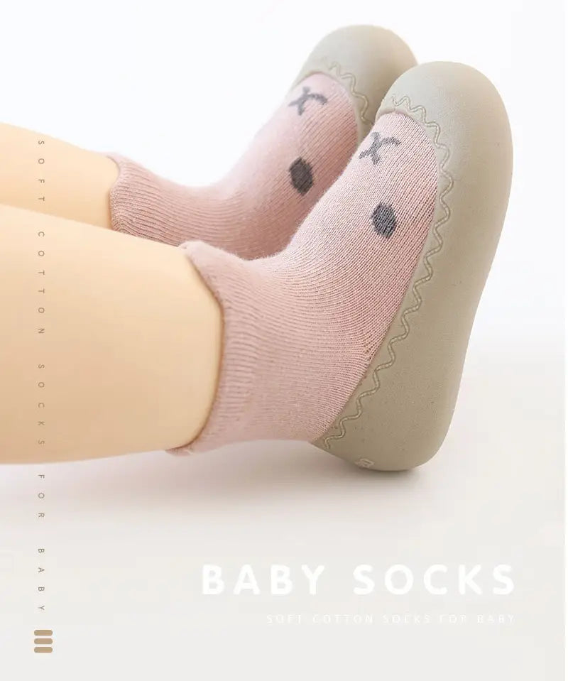 Beautiful Shoe’s Soft Rubber Sole Child Floor Sneaker Baby Socks Shoes Infant Cute Cartoon Kids Boy Shoes BeBe Booties