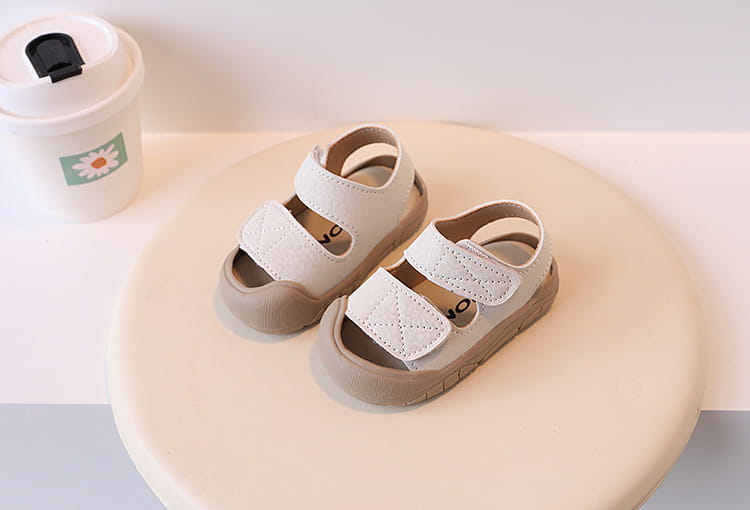 Beautiful Shoe’s Anti collision baby shoes simple women’s baby toe sandals walking shoes baby soft sole boys’ beach