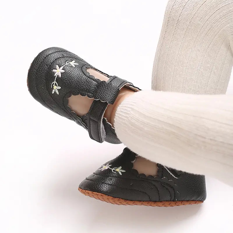 Beautiful Shoe’s 0-18M Baby Girl Princess Shoes Cute Printed Soft Cloth Bottom Anti slip Spring and Autumn Princess