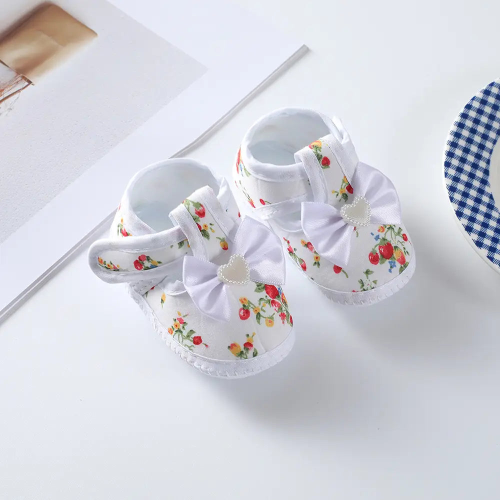 Beautiful Shoe’s Newborn Baby Boy Girls Shoes Spring Autumn Lovely Floral Embroidery Anti-Slip Sneaker Crib Shoes Soft