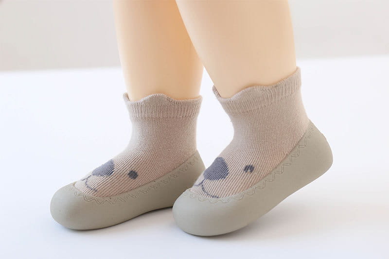 Beautiful Shoe’s Soft Rubber Sole Child Floor Sneaker Baby Socks Shoes Infant Cute Cartoon Kids Boy Shoes BeBe Booties
