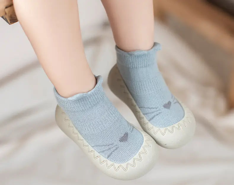 Beautiful Shoe’s Cute Baby Sock Shoes BeBe Soft Sole and Crib Shoes Rubber Non Slip Toddler First Step Walkers Outdoor