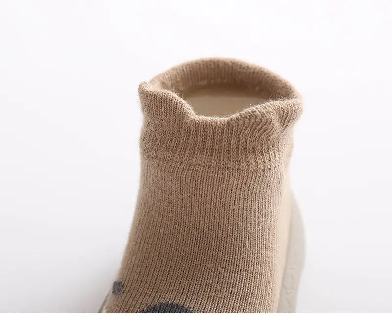 Beautiful Shoe’s Soft Rubber Sole Child Floor Sneaker Baby Socks Shoes Infant Cute Cartoon Kids Boy Shoes BeBe Booties