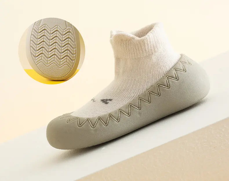 Beautiful Shoe’s Cute Baby Sock Shoes BeBe Soft Sole and Crib Shoes Rubber Non Slip Toddler First Step Walkers Outdoor